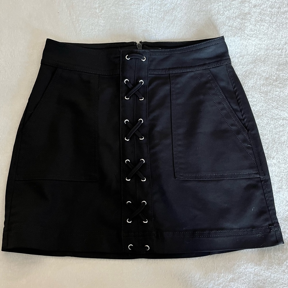MINI SKIRT